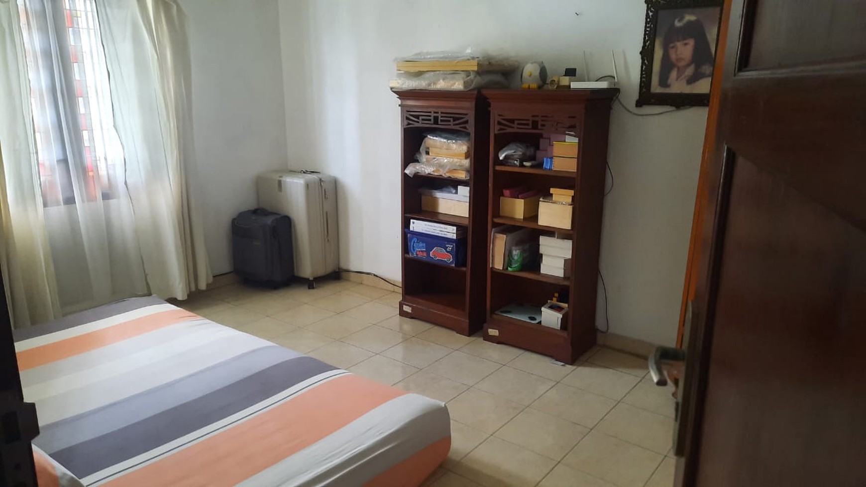 DIJUAL RUMAH TINGGAL 2 LANTAI di DAERAH BINTARO