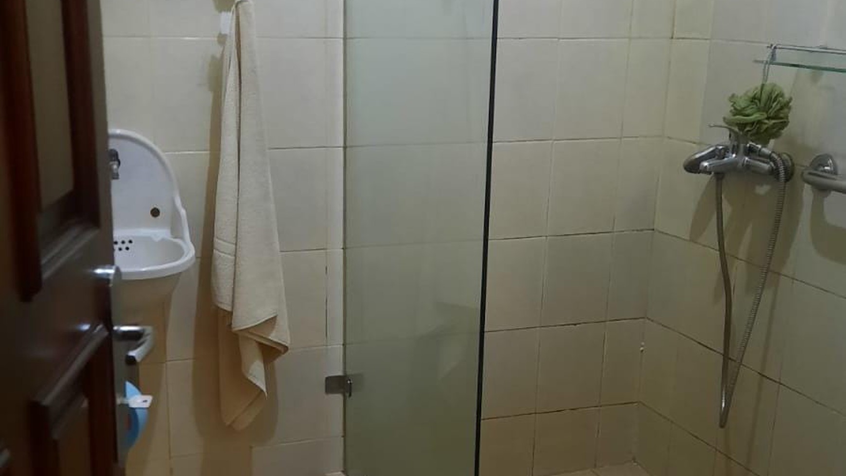 DIJUAL RUMAH TINGGAL 2 LANTAI di DAERAH BINTARO