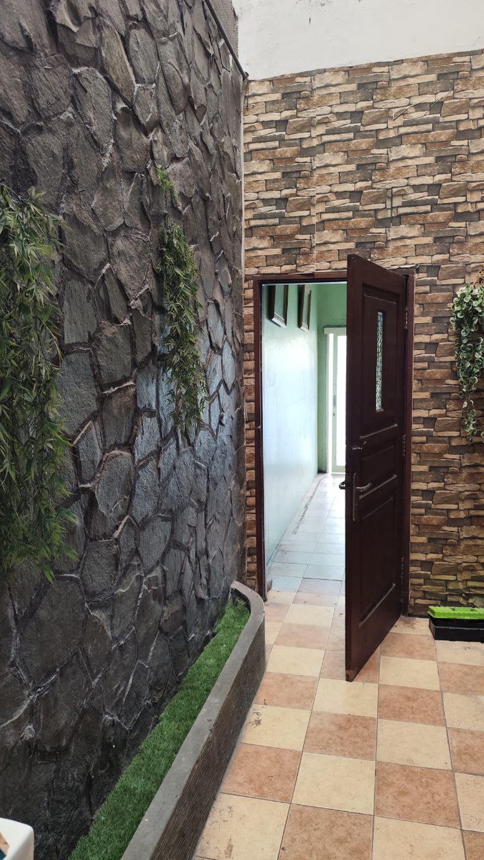 Rumah Furnished Perak Barat, Surabaya