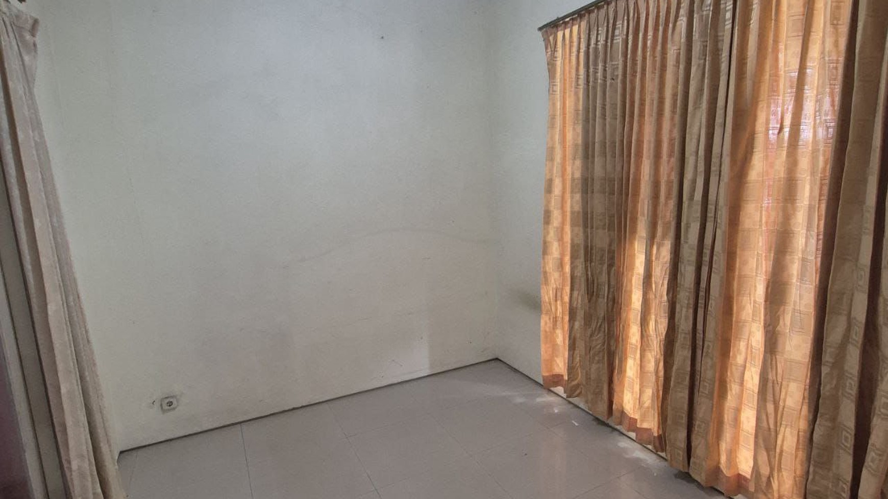 Rumah Cluster Buckingham Royal Residence, Surabaya
