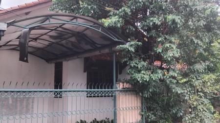 Rumah Bagus Di Kuricang Bintaro Jaya Sektor 3 Kota Tangerang Selatan