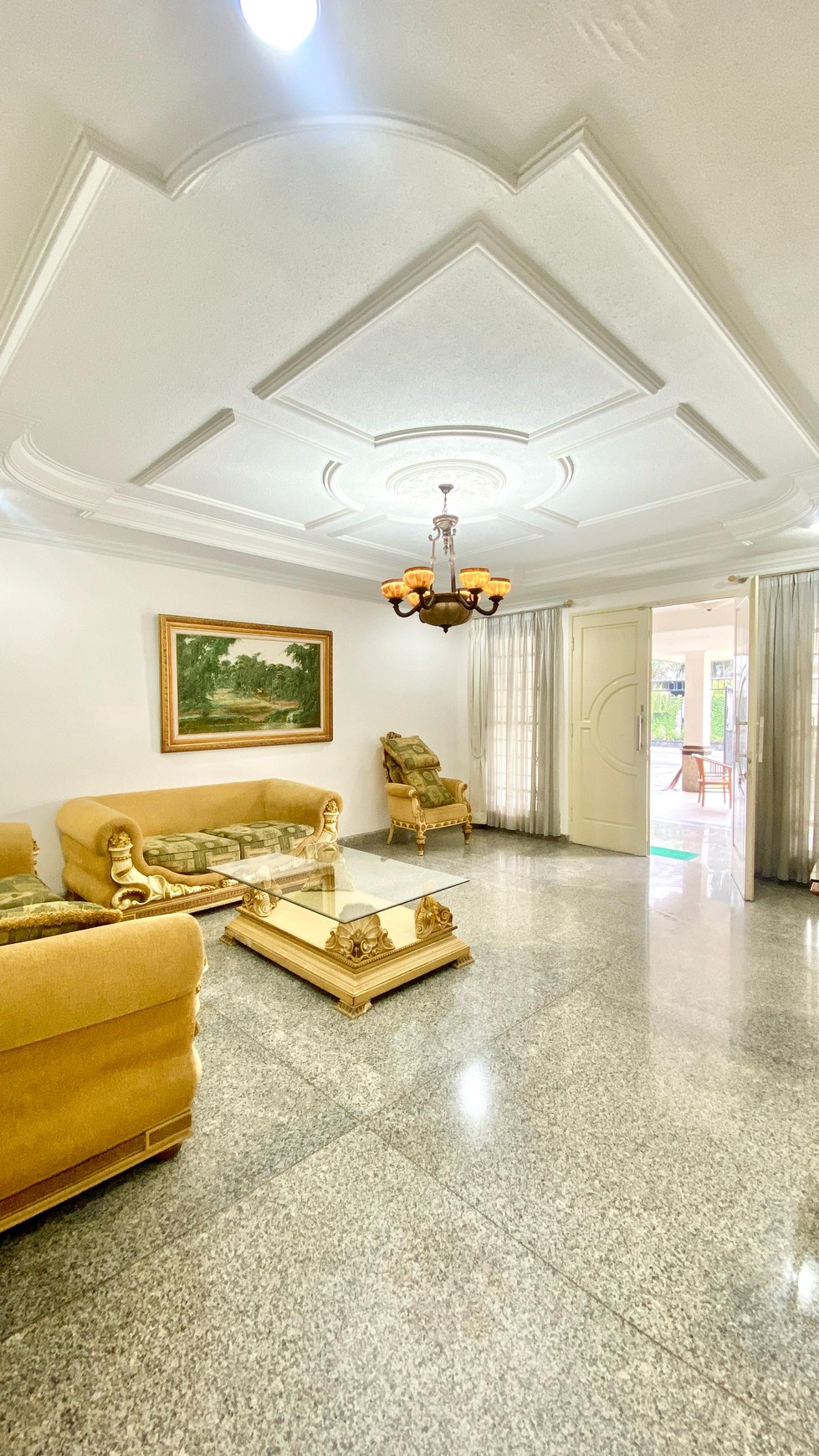 Rumah Siap Huni Lingkungan Asri Area Kemang