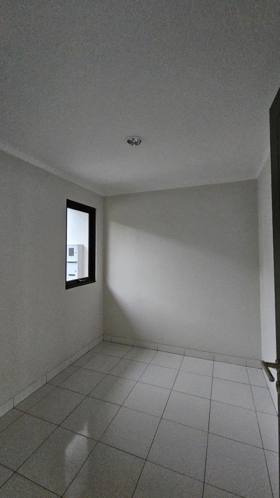 Rumah Asri 2 Lantai di Cluster Dayana, Summarecon Bandung