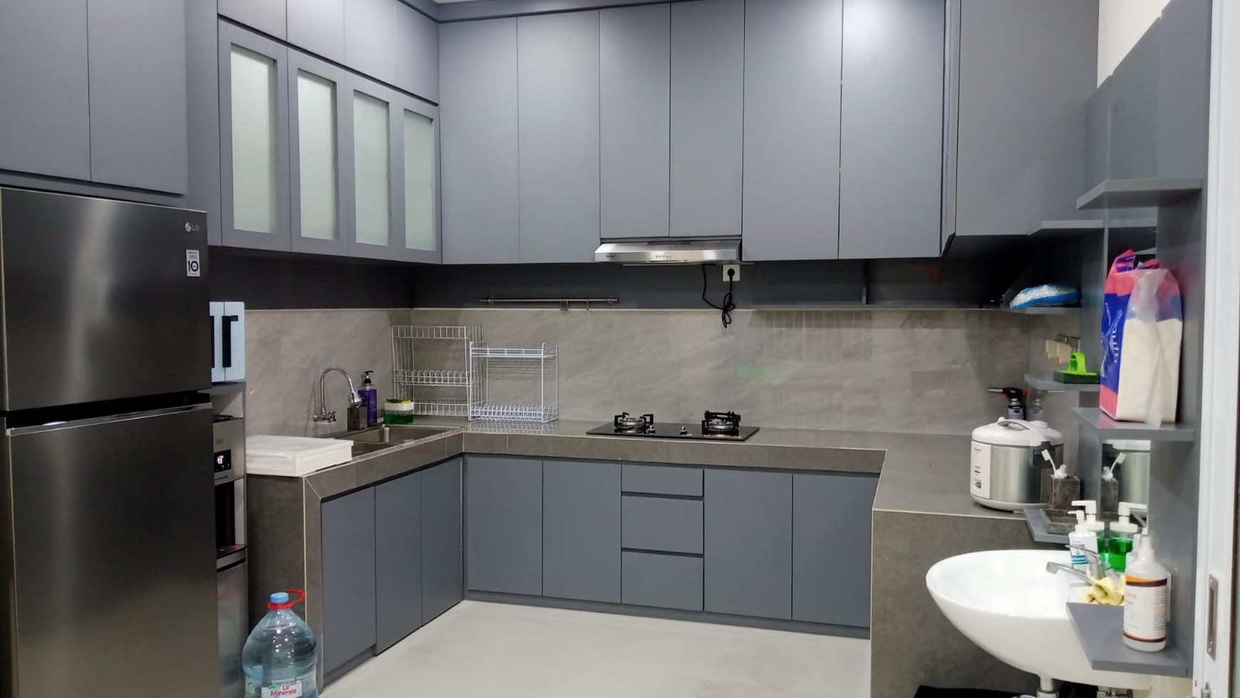 Rumah Bagus 2 Lantai Semi Furnished di Summarecon Bandung