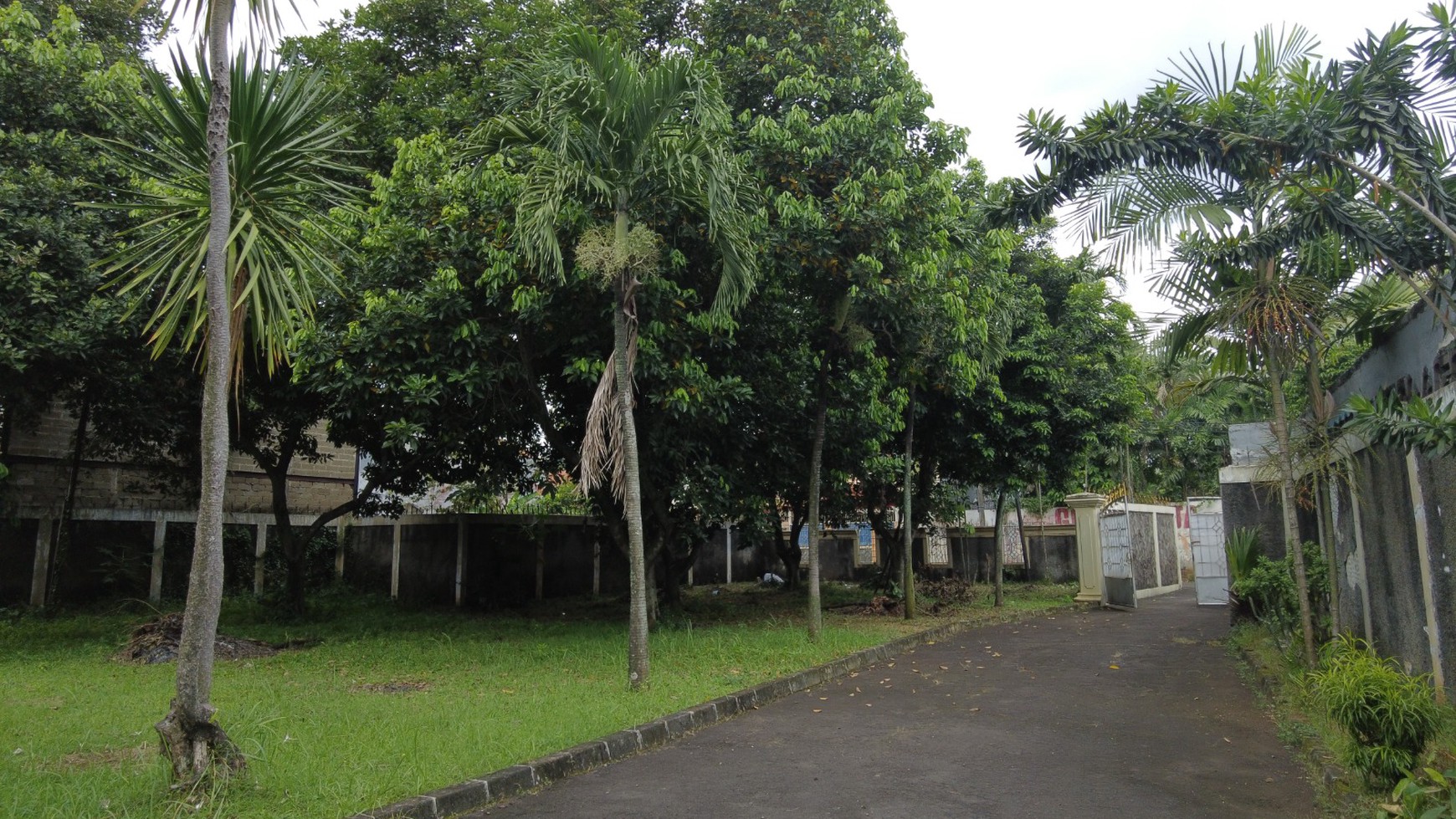 Dijual Rumah Mewah (Semi furnished) di Cinere, Banten