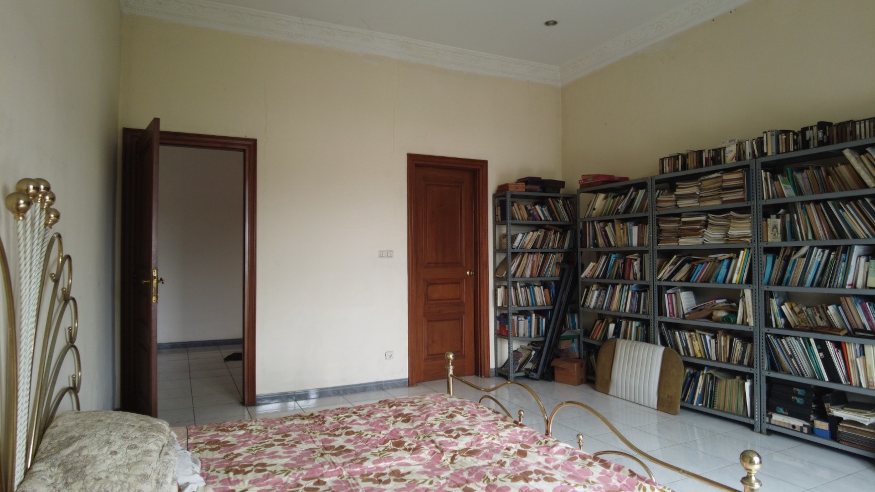Dijual Rumah Mewah (Semi furnished) di Cinere, Banten