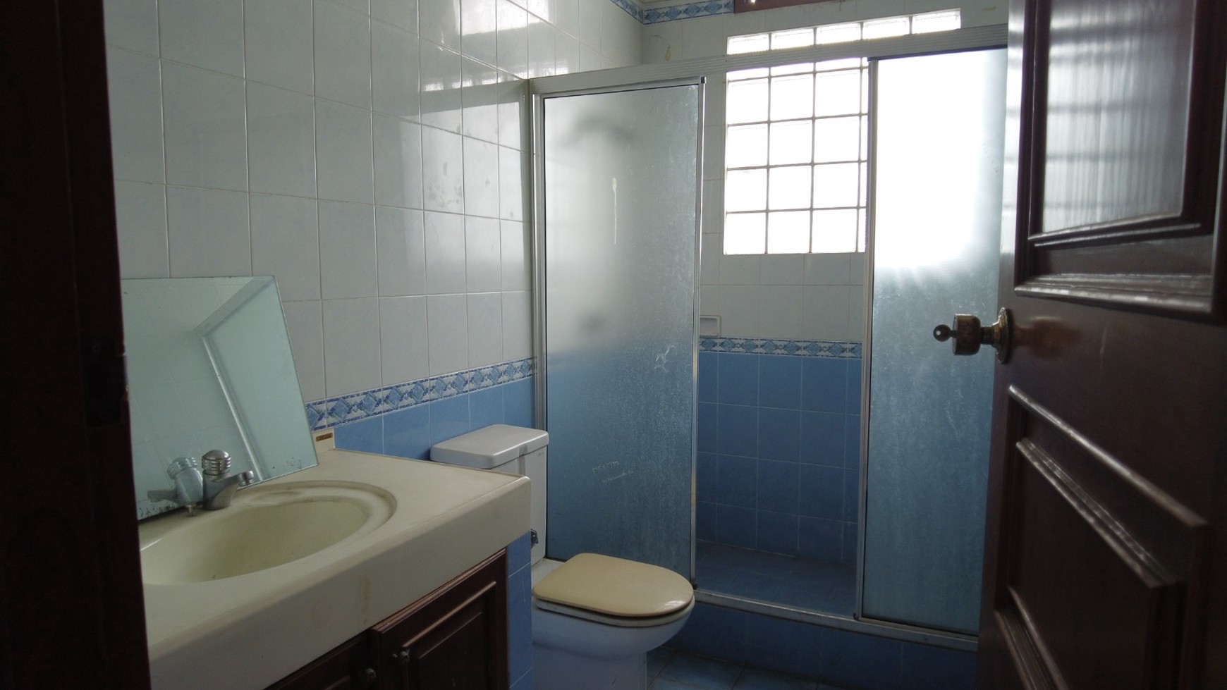Dijual Rumah Mewah (Semi furnished) di Cinere, Banten