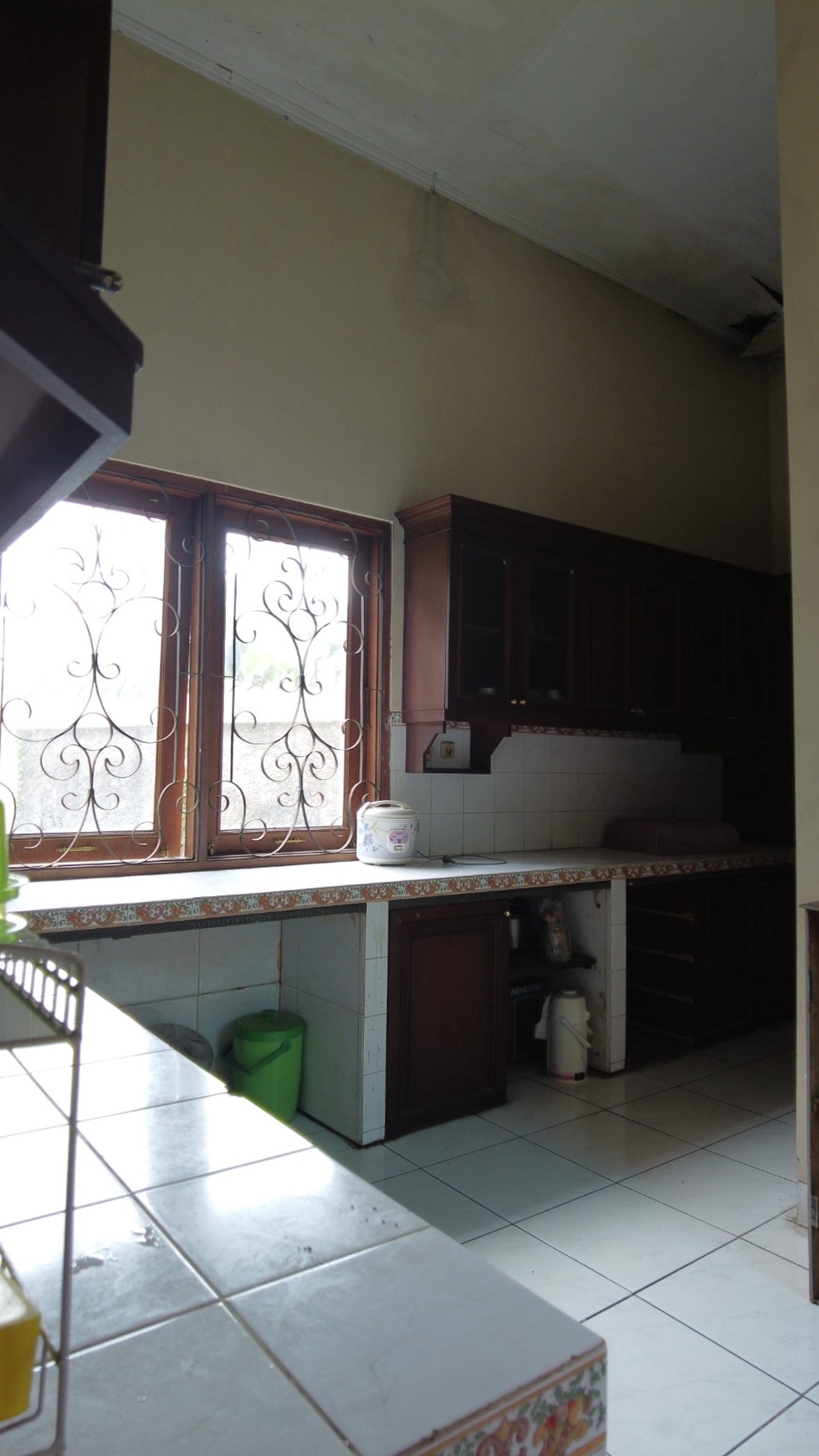 Dijual Rumah Mewah (Semi furnished) di Cinere, Banten