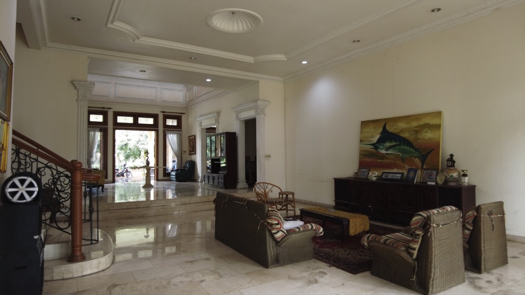 Dijual Rumah Mewah (Semi furnished) di Cinere, Banten