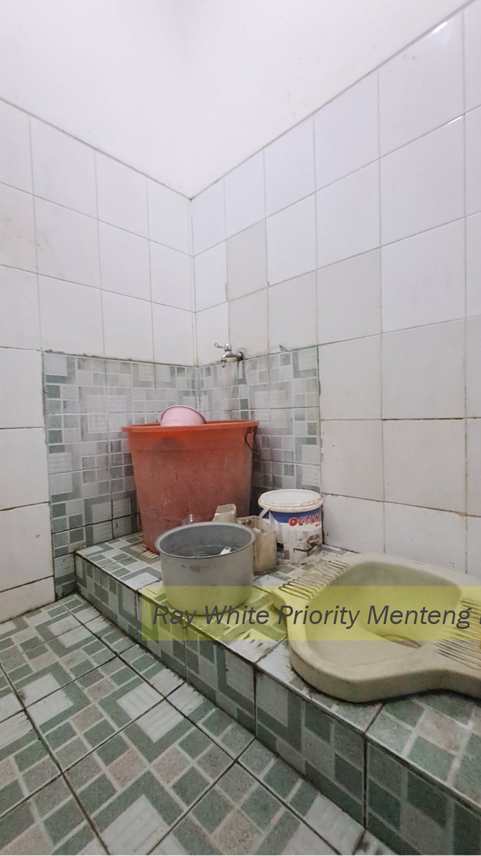 Ruko 4 Lantai dengan Lokasi Strategis di Pondok Pinang - Jakarta Selatan