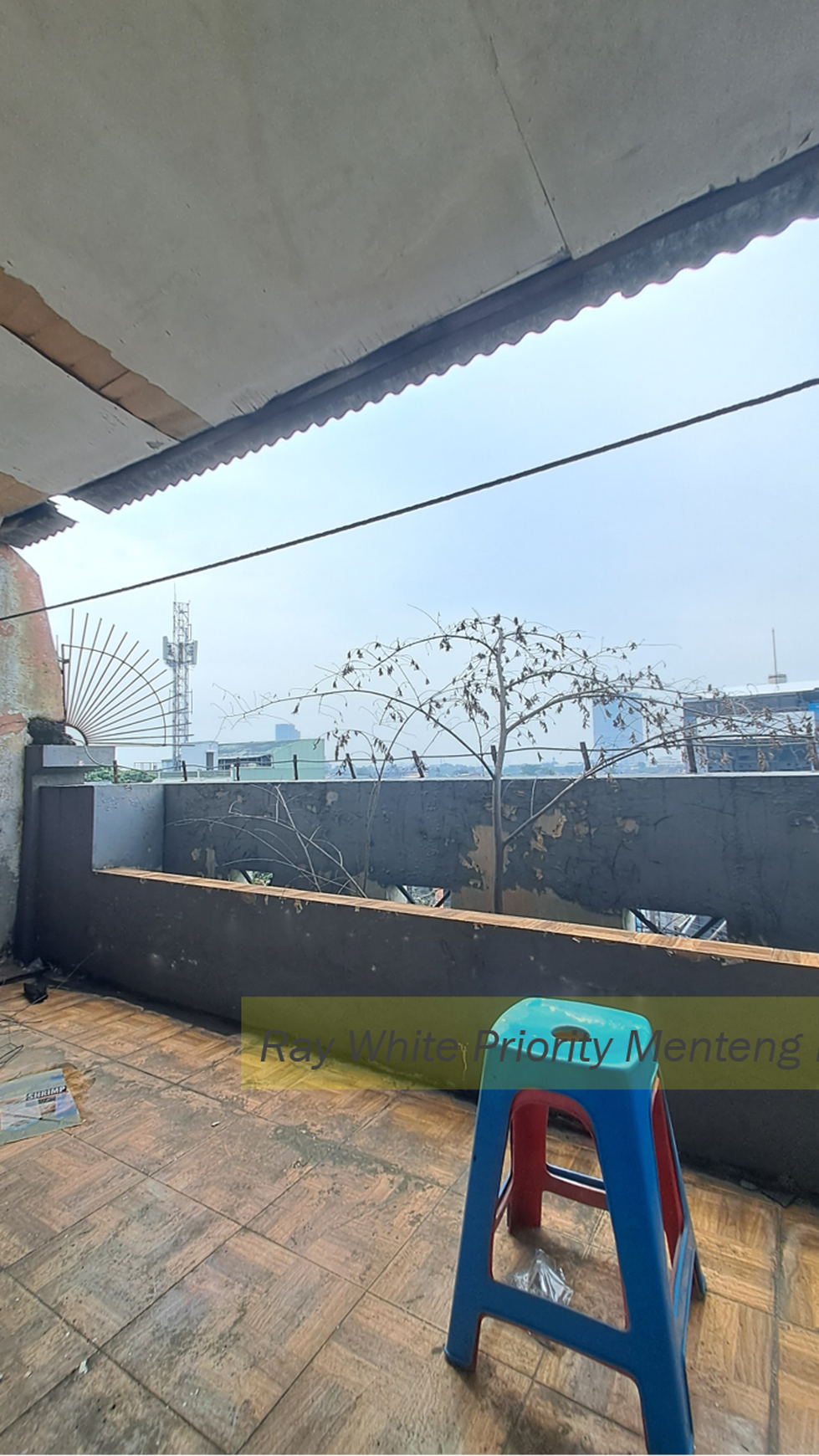 Ruko 4 Lantai dengan Lokasi Strategis di Pondok Pinang - Jakarta Selatan