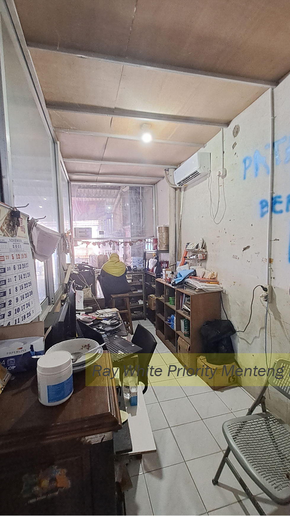 Tempat Usaha dengan Lokasi Strategis di Pondok Pinang - Jakarta Selatan