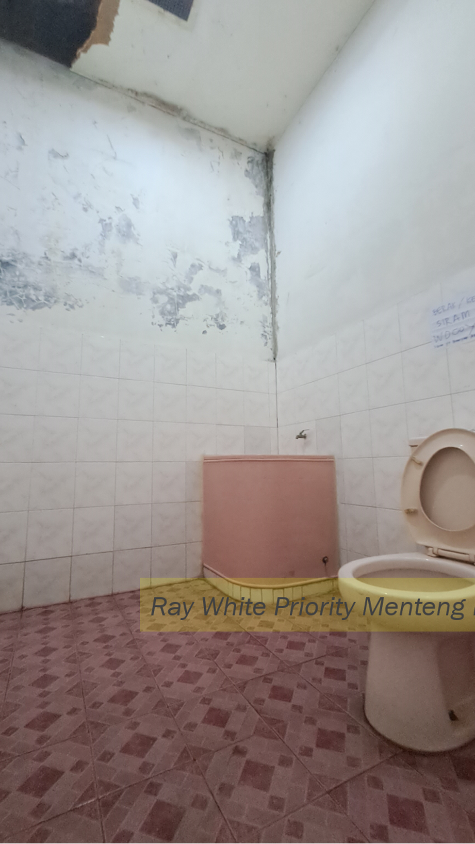 Tempat Usaha dengan Lokasi Strategis di Pondok Pinang - Jakarta Selatan