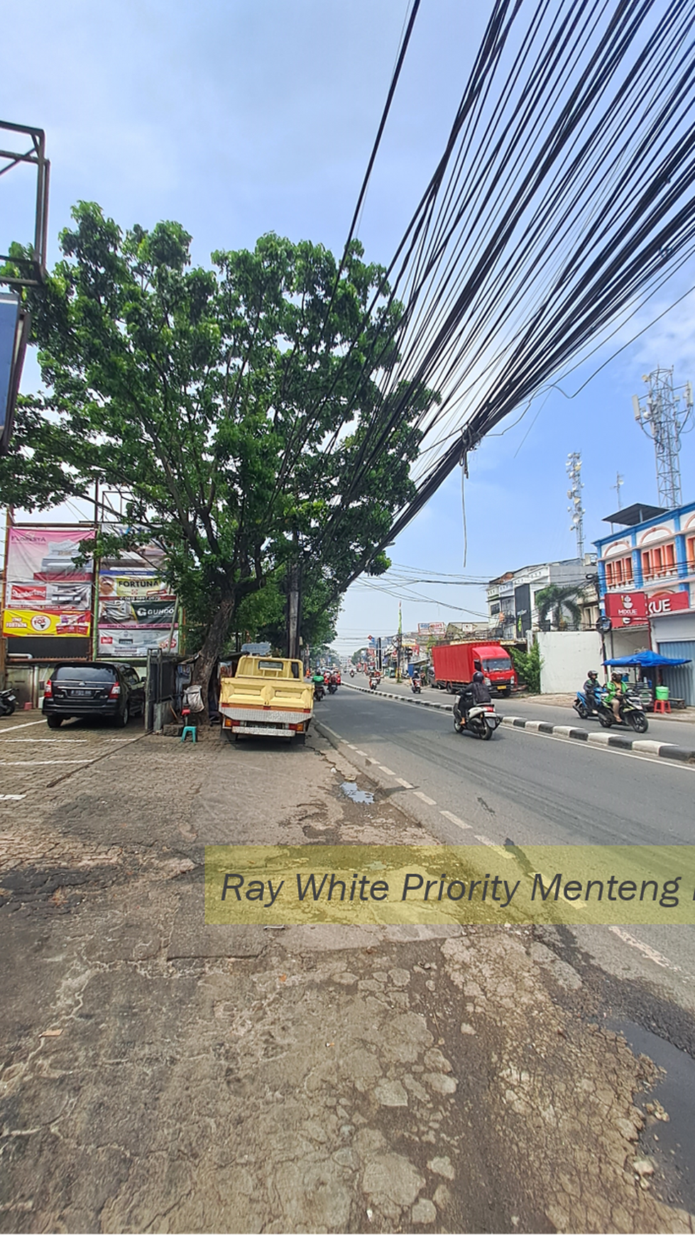 Tempat Usaha dengan Lokasi Strategis di Pondok Pinang - Jakarta Selatan