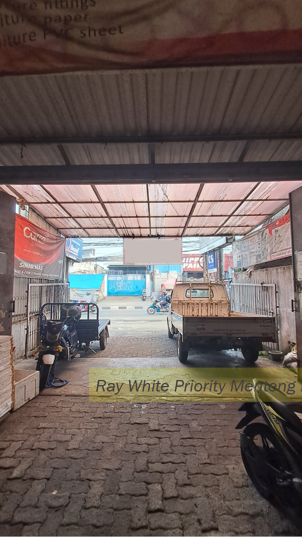 Tempat Usaha dengan Lokasi Strategis di Pondok Pinang - Jakarta Selatan