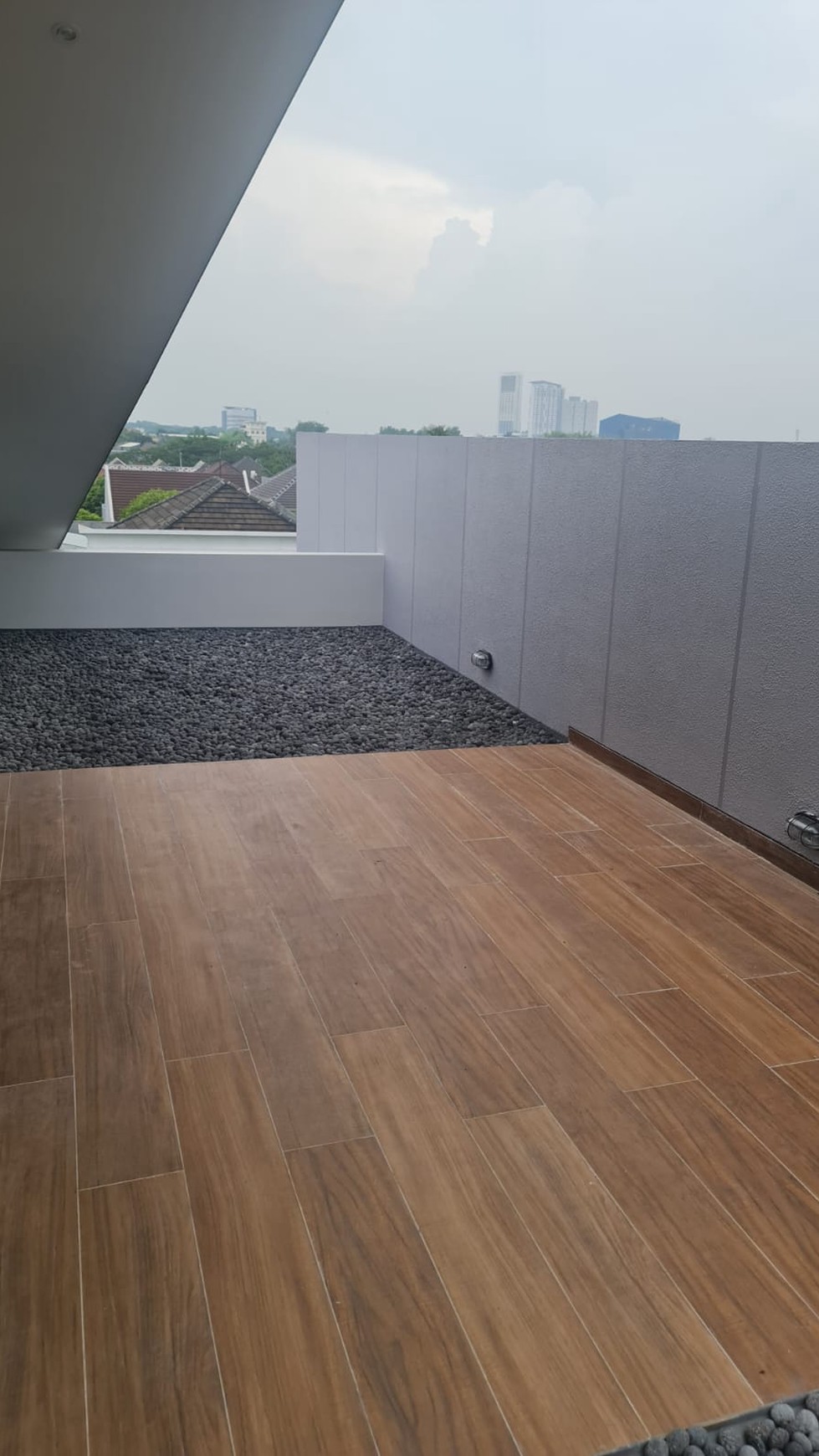 Dijual Murah Rumah Mewah Plus Kolam Renang Citraland Surabaya