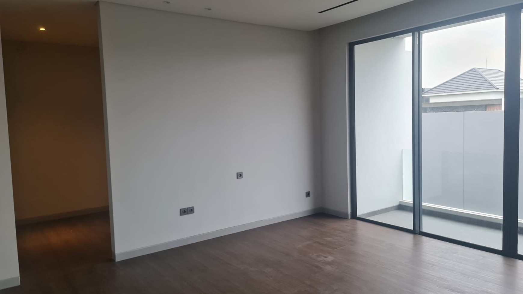 Dijual Murah Rumah Mewah Plus Kolam Renang Citraland Surabaya