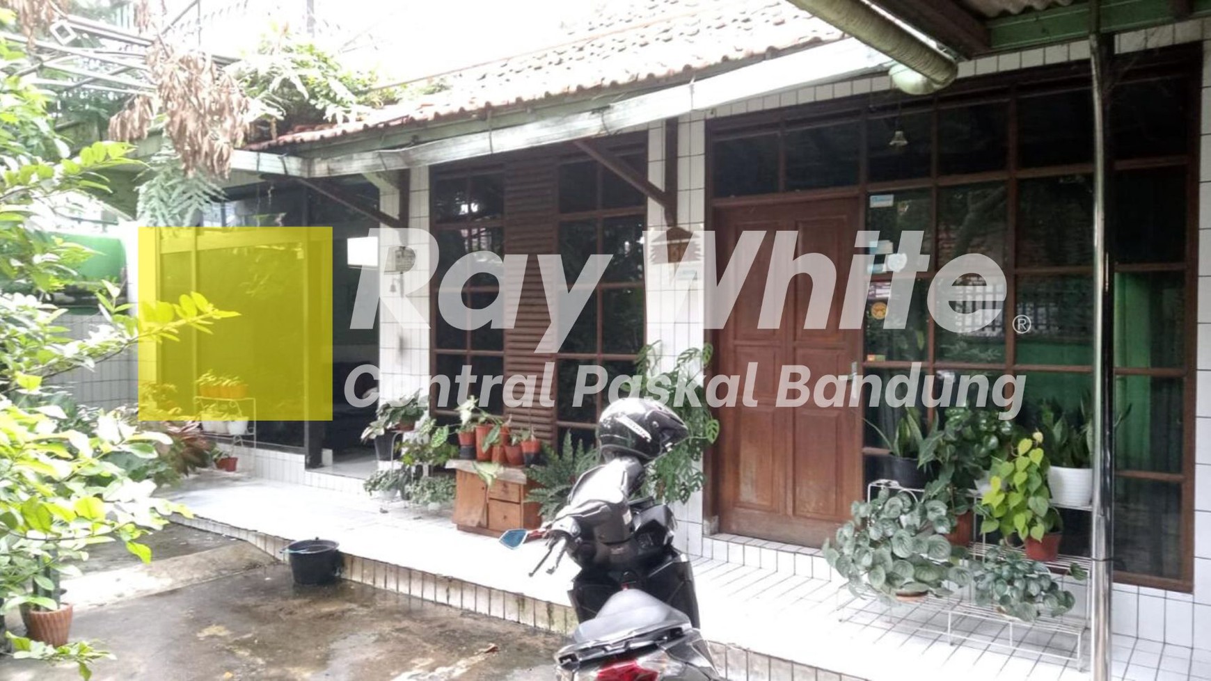 Rumah di Jalan Mainroad Moh Toha Bandung