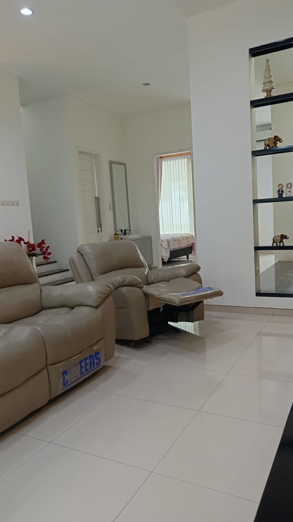 Dijual Rumah Full Furnished Citraland Surabaya Siap Huni