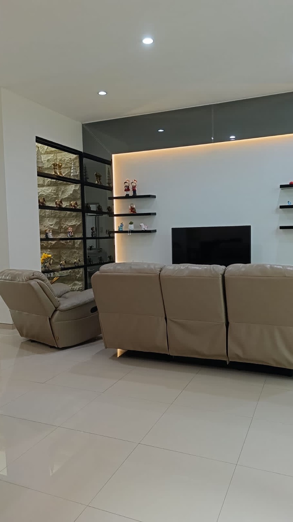 Dijual Rumah Full Furnished Citraland Surabaya Siap Huni