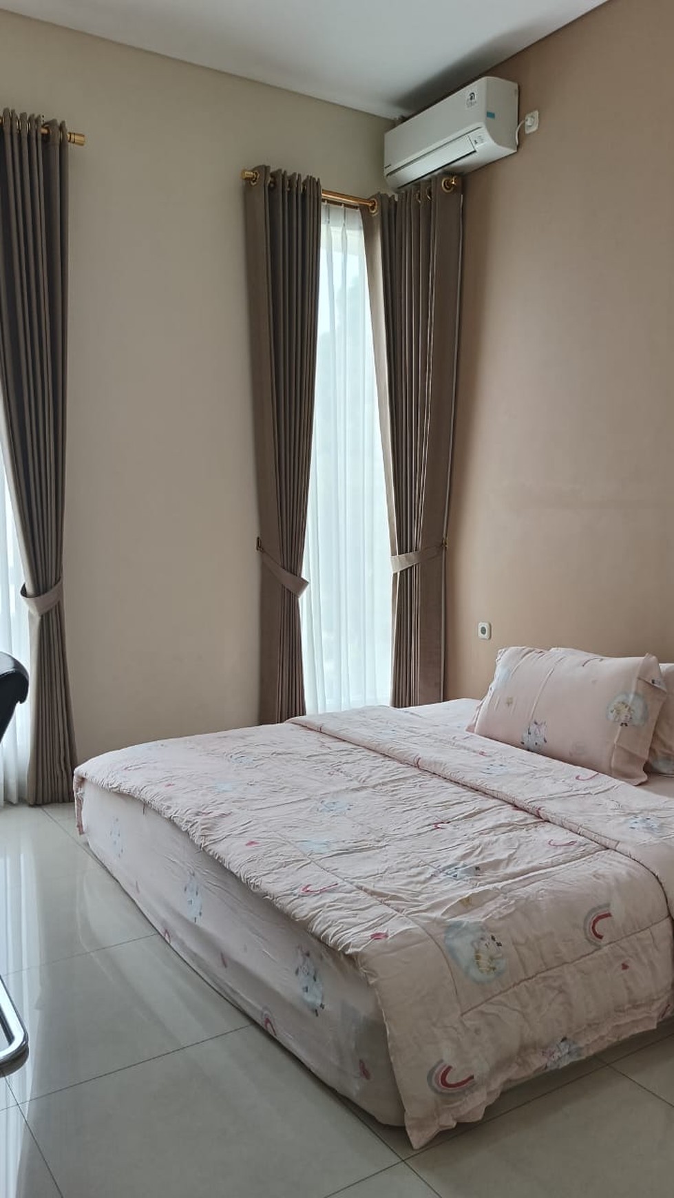 Dijual Rumah Full Furnished Citraland Surabaya Siap Huni