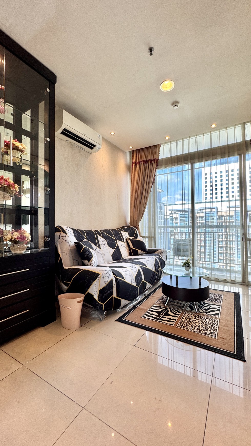 Disewa Apartemen CBD Pluit Jakarta Utara