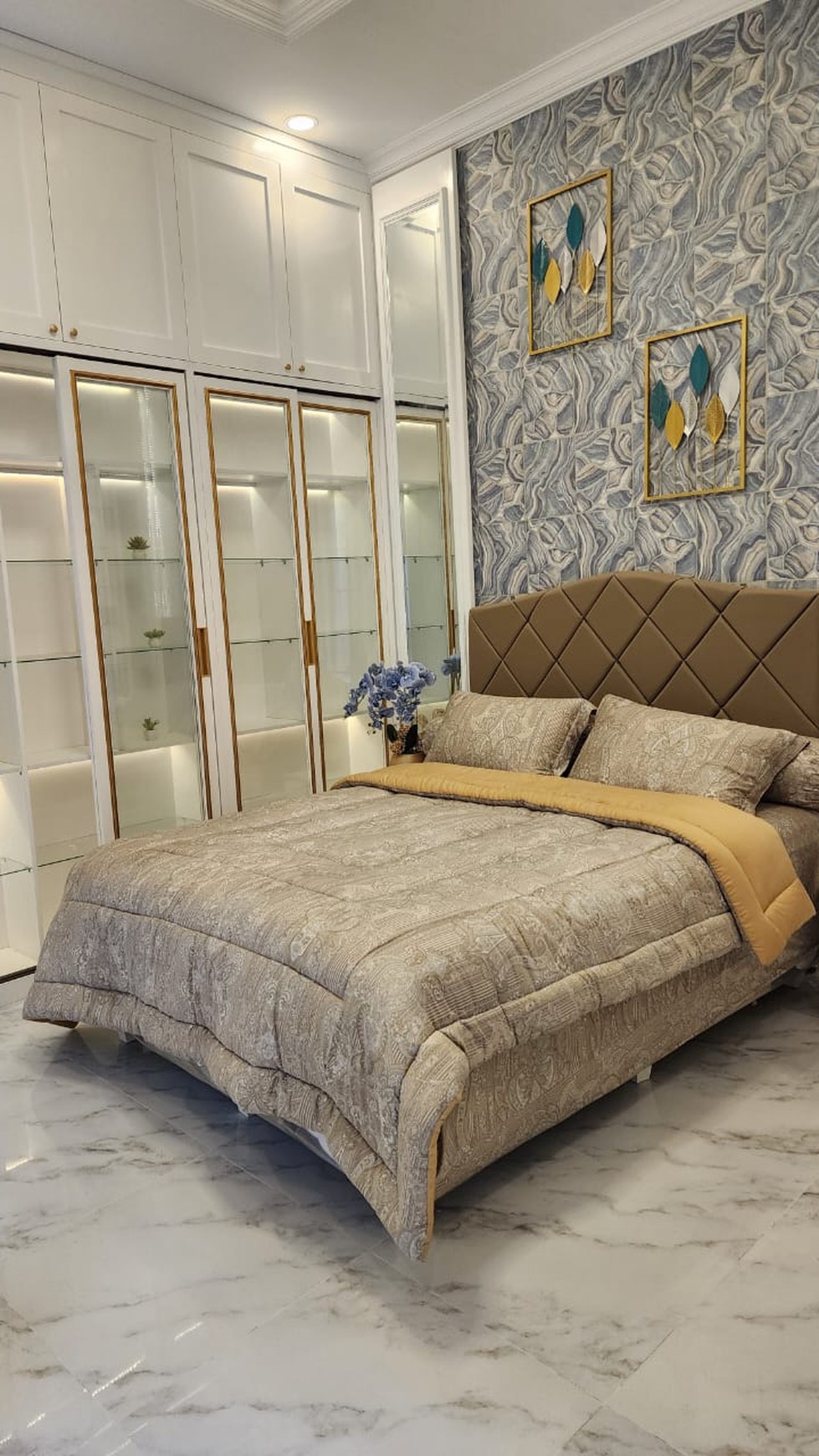 Brand A New House, Pondok Indah, Jakarta Selatan
