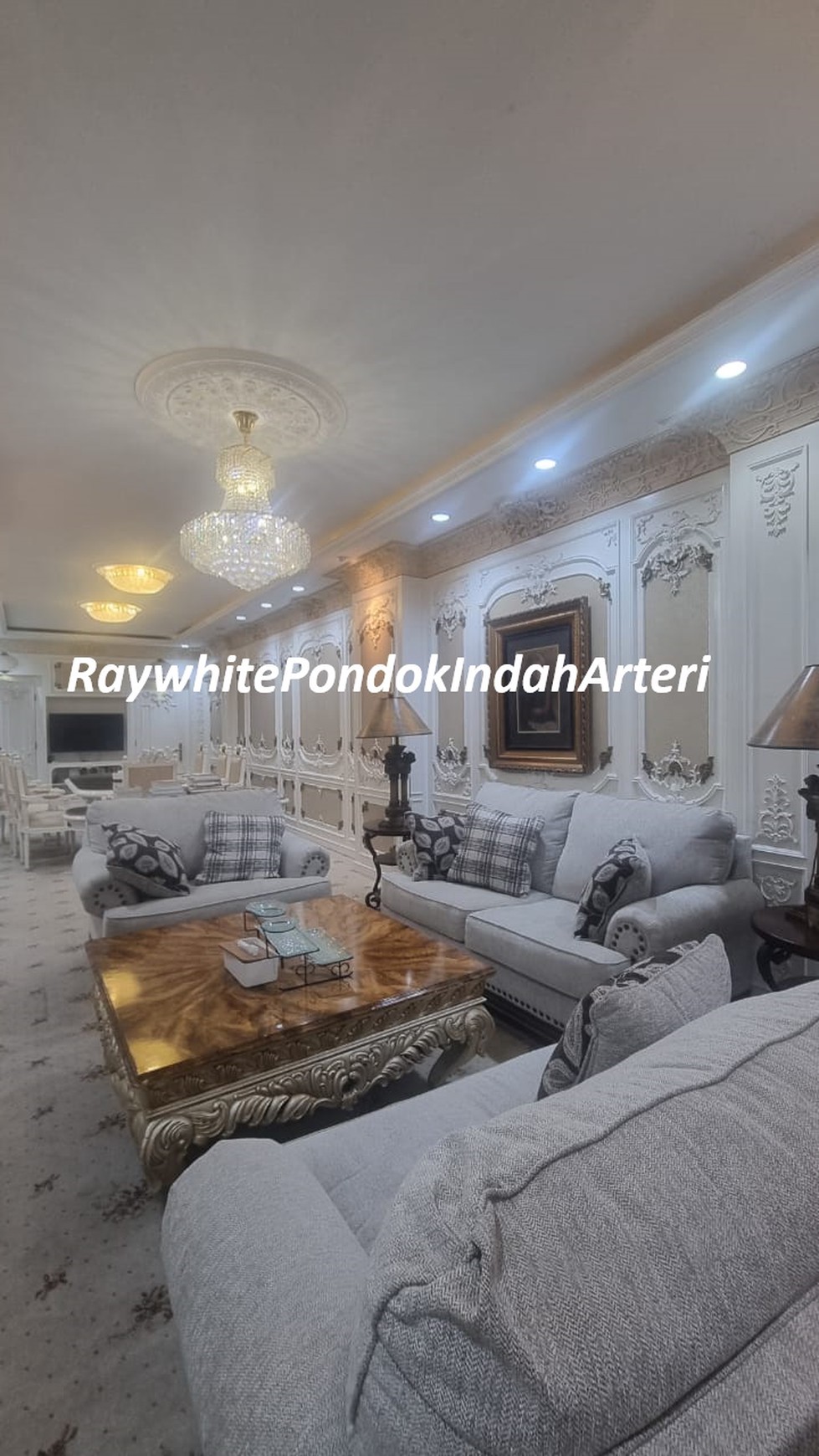 Ruko Gandeng Arteri Pondok Indah, Sangat Strateis, Full Furnished, nyaman dan mewah