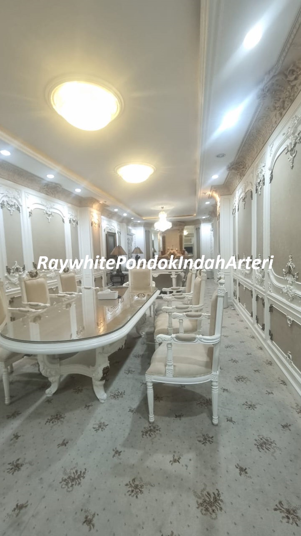 Ruko Gandeng Arteri Pondok Indah, Sangat Strateis, Full Furnished, nyaman dan mewah