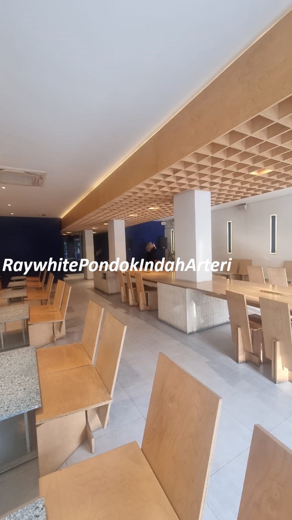 Ruko Gandeng Arteri Pondok Indah, Sangat Strateis, Full Furnished, nyaman dan mewah