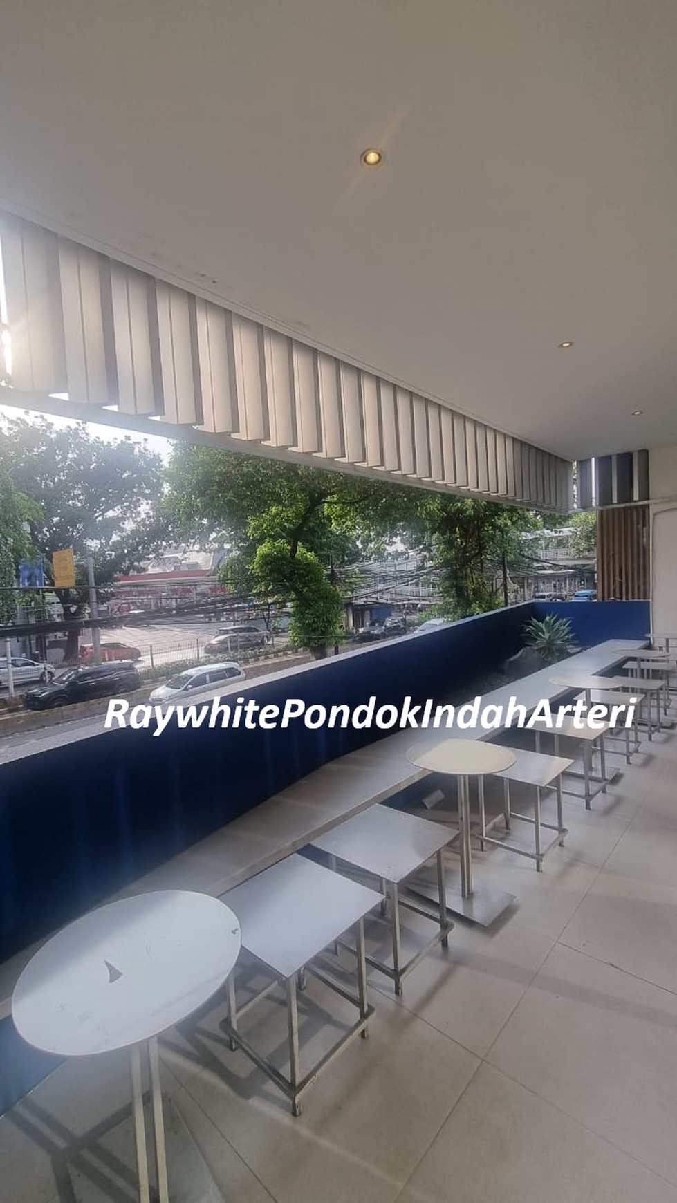 Ruko Gandeng Arteri Pondok Indah, Sangat Strateis, Full Furnished, nyaman dan mewah
