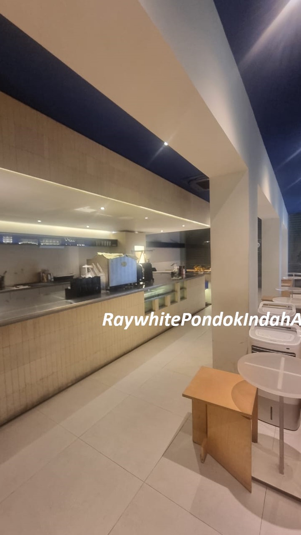 Ruko Gandeng Arteri Pondok Indah, Sangat Strateis, Full Furnished, nyaman dan mewah