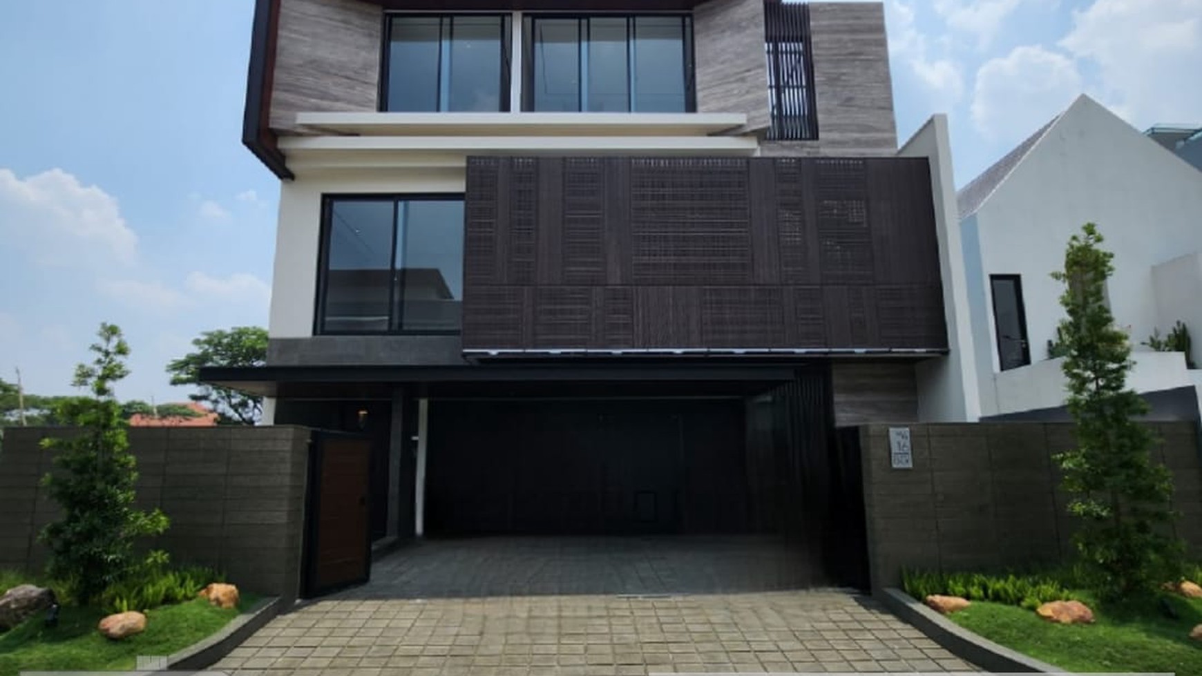 Rumah Hitung Tanah Area Cipete