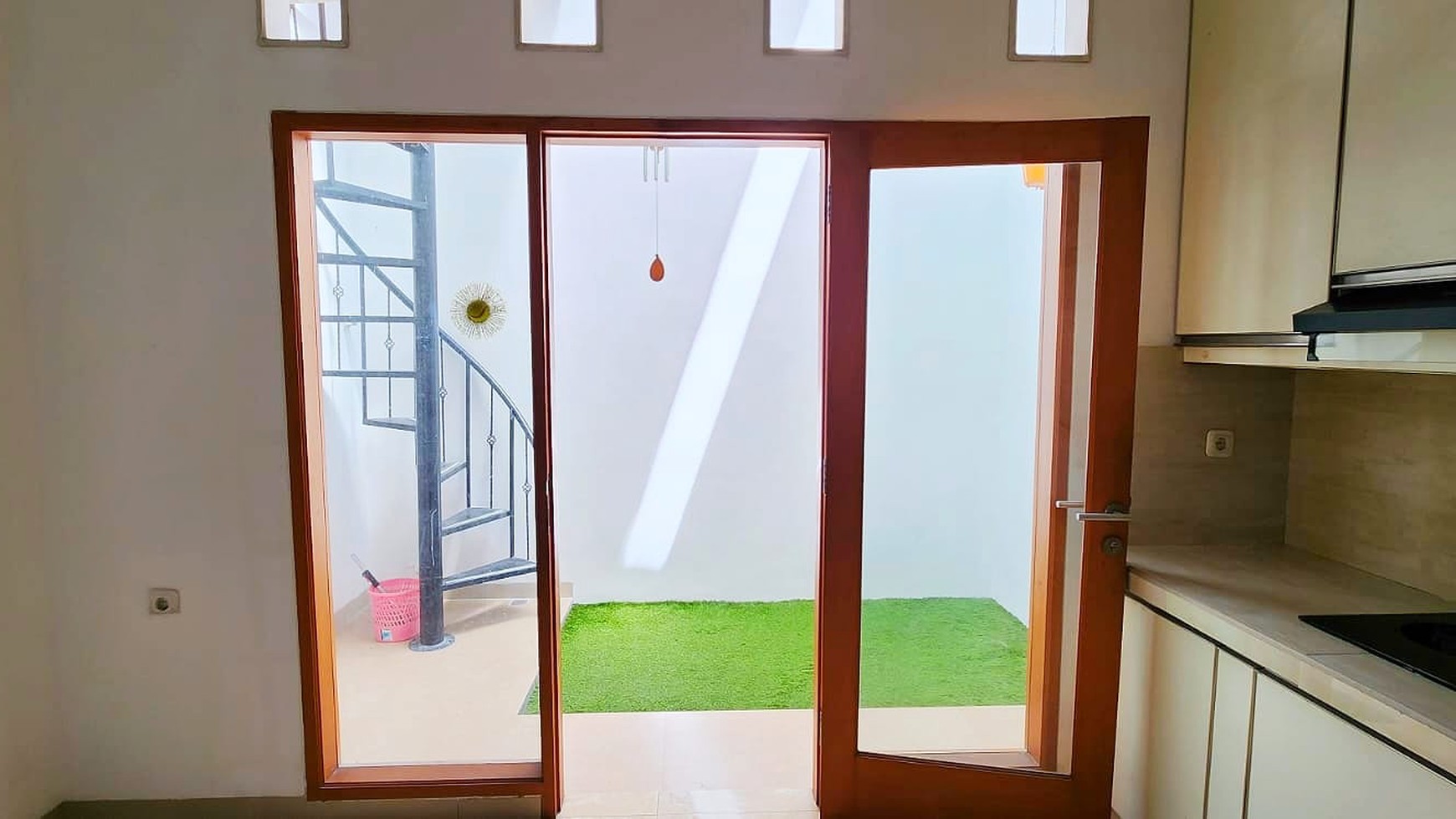 Rumah Cantik dan Siap Huni dan Hunian Nyaman @Graha Bintaro, Kiwi Residence