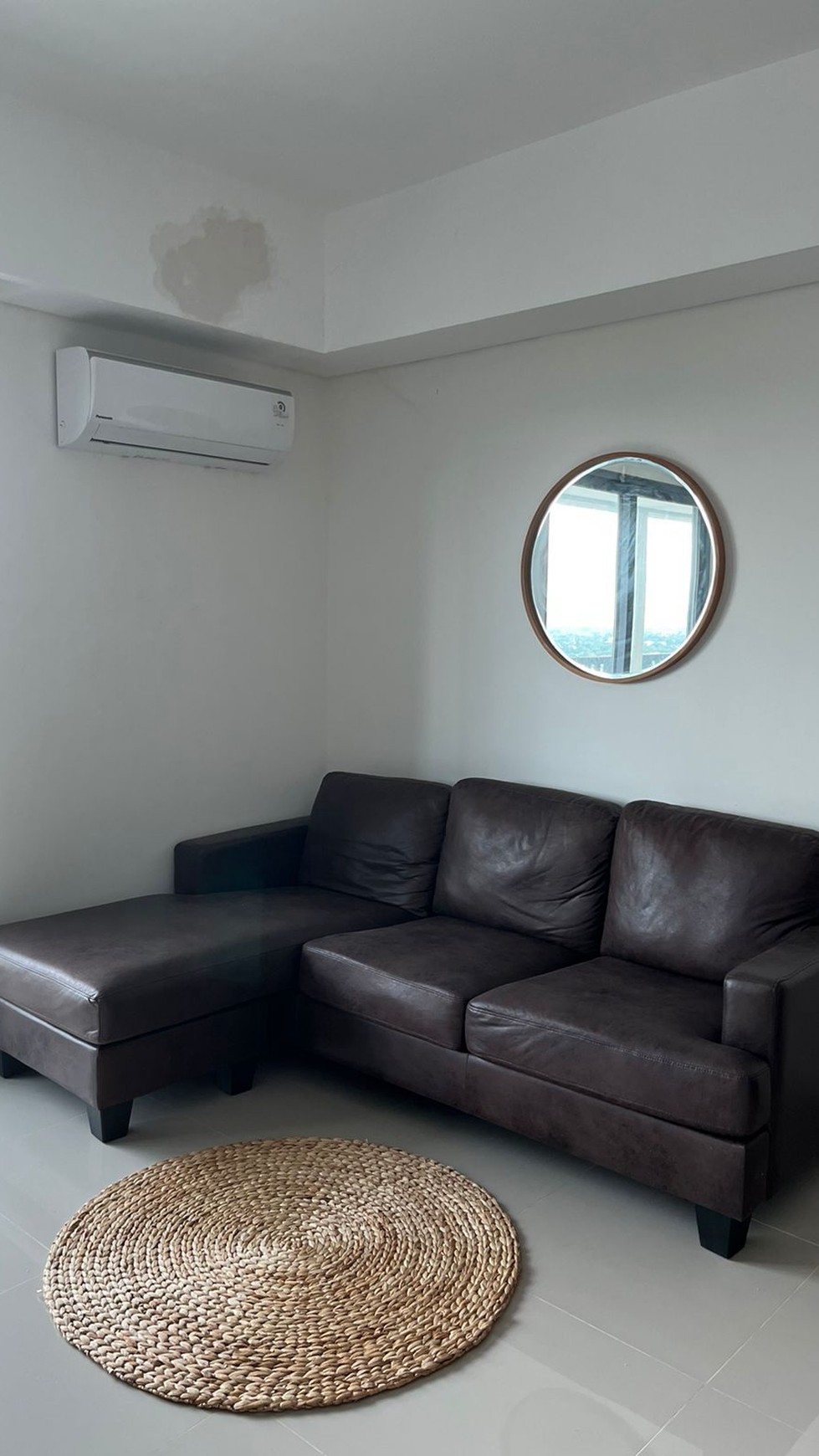 Sewa Apartemen Embarcadero Bintaro 2 BR Fully Furnished