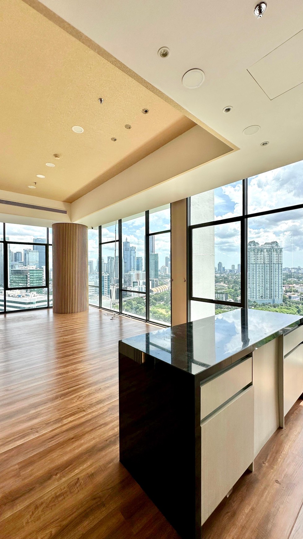 Best Price Apartment Verde Kuningan 3BR