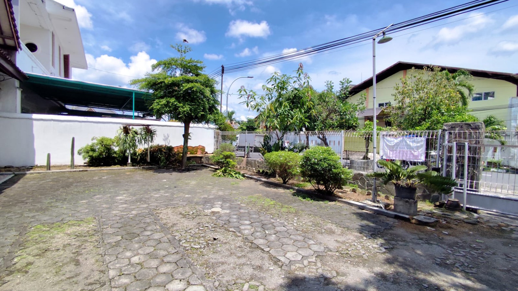 Rumah Gaya Kuno Tengah Kota Lokasi Dekat Alun-Alun Utara Yogyakarta