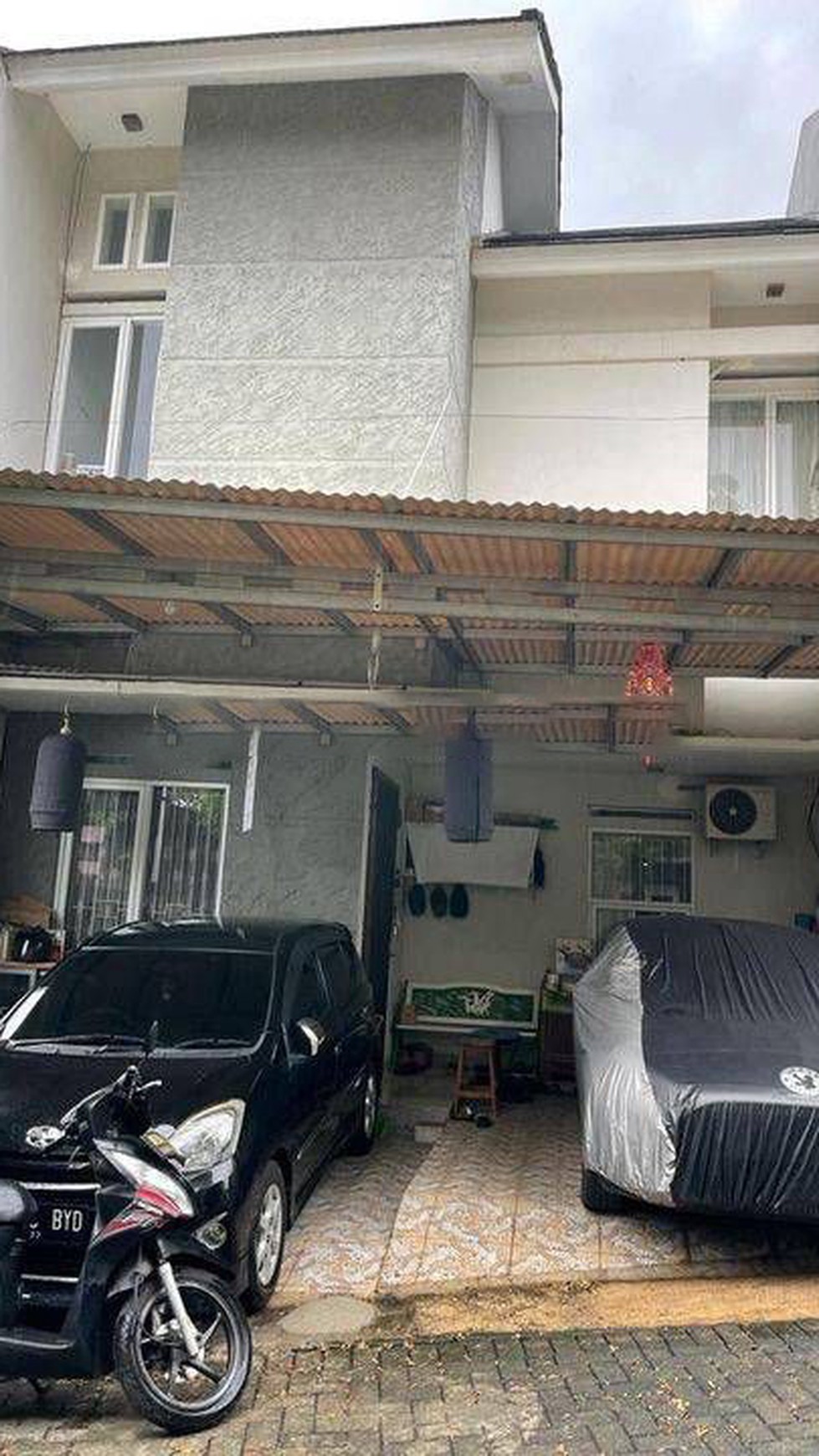 Rumah 2 Lantai Siap Huni dengan Hunian Nyaman dan Asri di Ciledug
