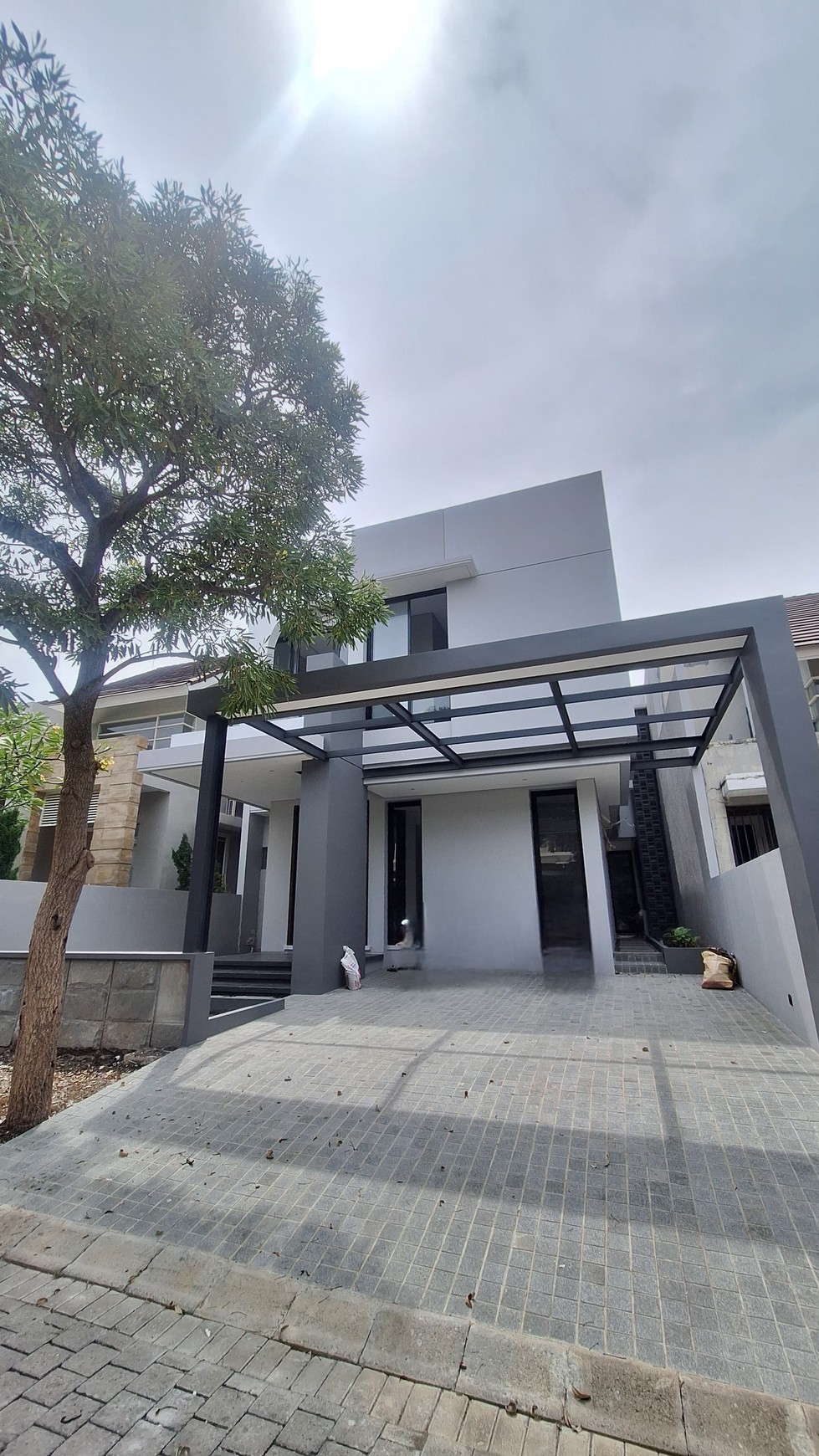 RUMAH NEW 5M-AN LOKASI TERDEPAN CITRALAND SURABAYA DEKAT PAKUWON MALL