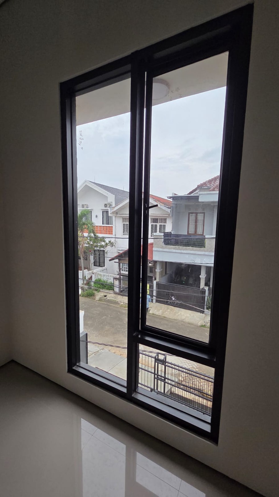 Brand New!! Rumah Cantik 2 Lantai dengan Desain Modern Siap Huni Lokasi Strategis @Bintaro, Sektor 5