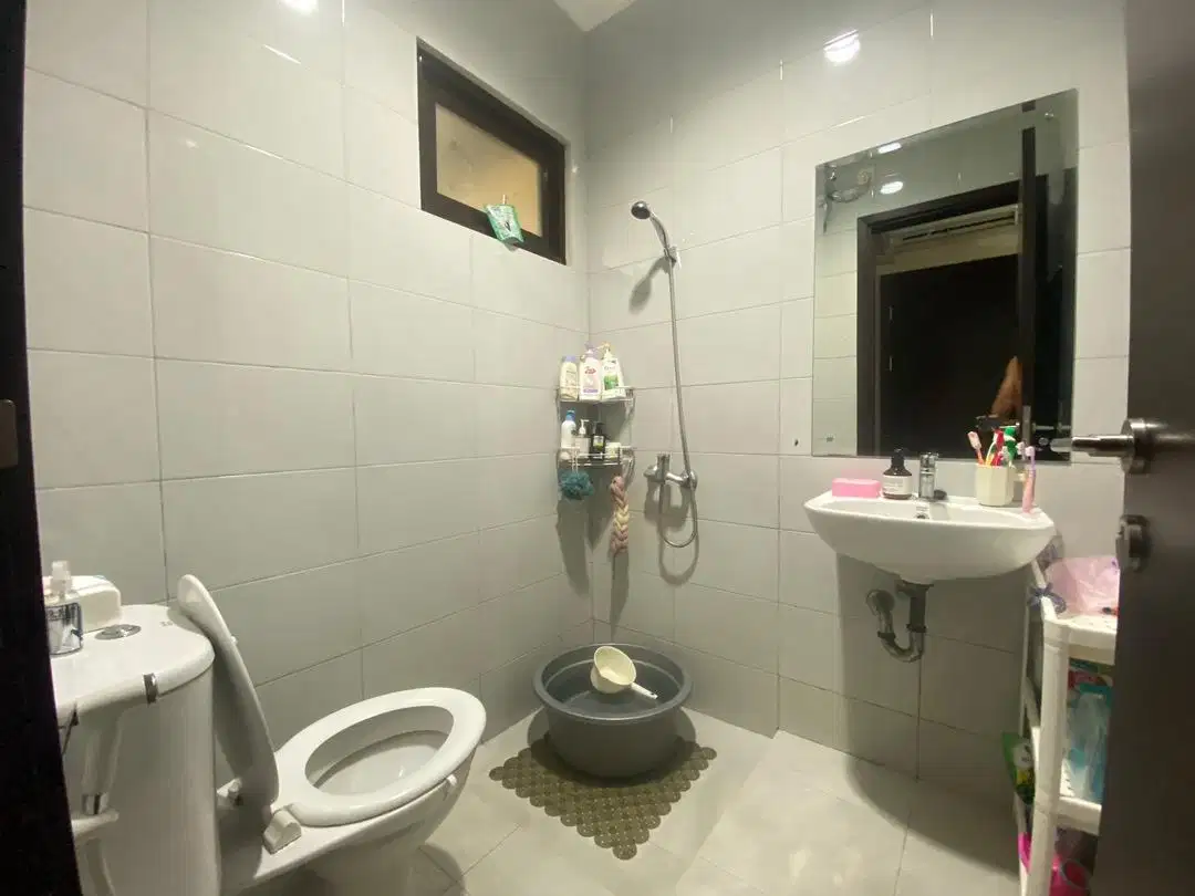 Investasi Menguntungkan ! Rumah Premium di De Latinos, Buenos Aires, BSD