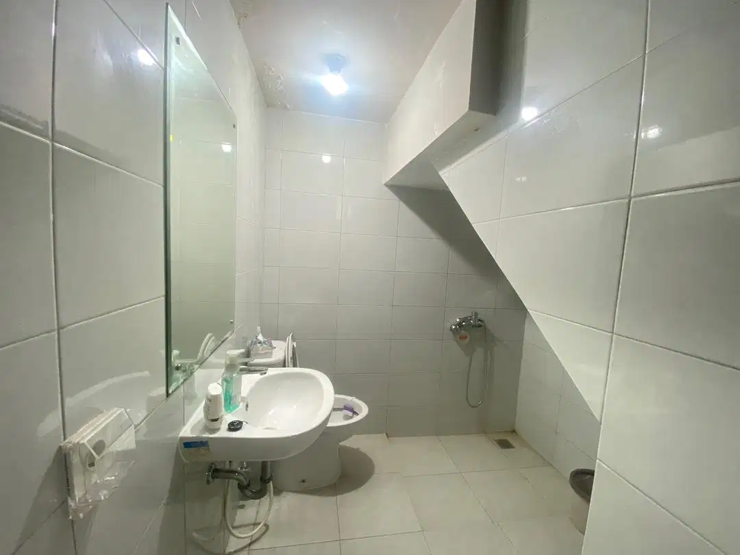 Investasi Menguntungkan ! Rumah Premium di De Latinos, Buenos Aires, BSD