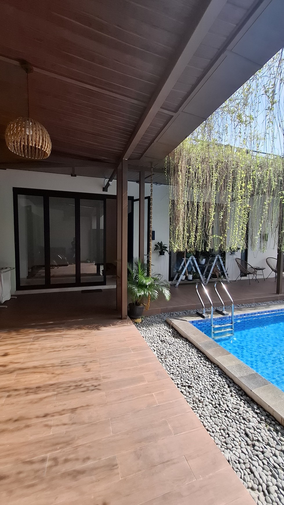 Rumah Mewah + Furniture Dengan Kolam Renang Di Jogja Bagian Utara, Ngaglik, Sleman