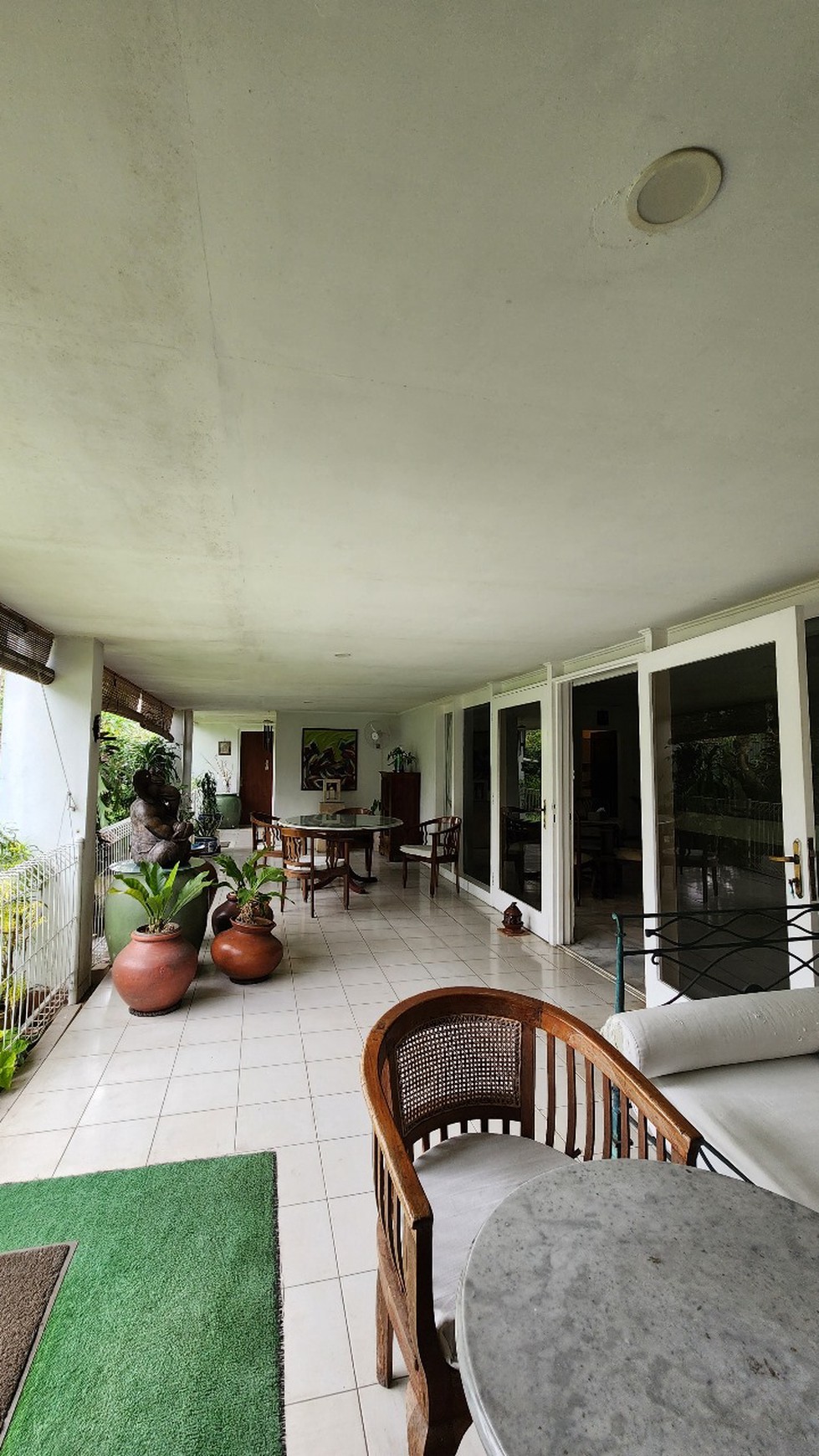 Di Jual Rumah Gumuk lokasi di Jl. Kemang V Bangka Jakarta Selatan