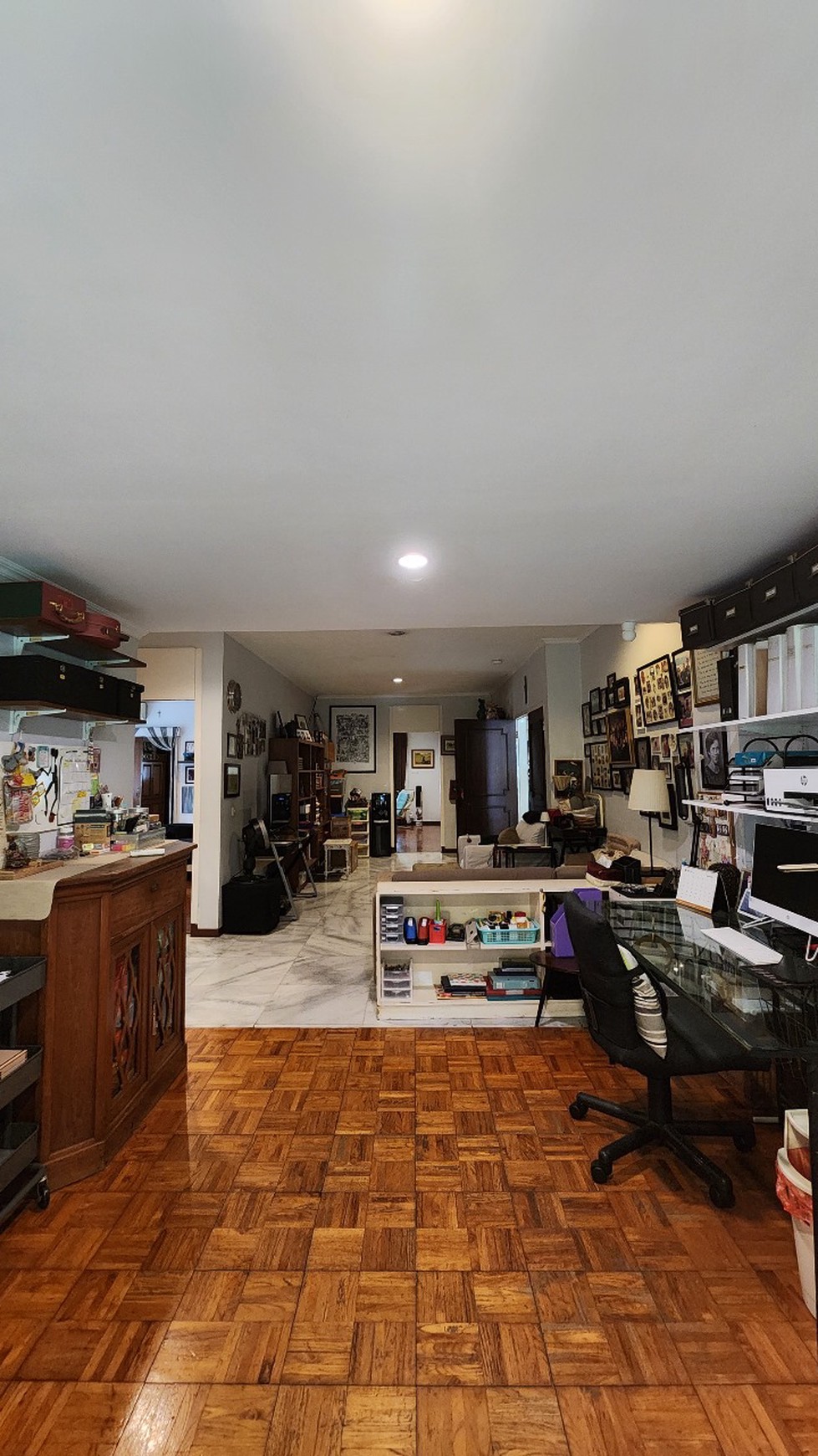 Di Jual Rumah Gumuk lokasi di Jl. Kemang V Bangka Jakarta Selatan