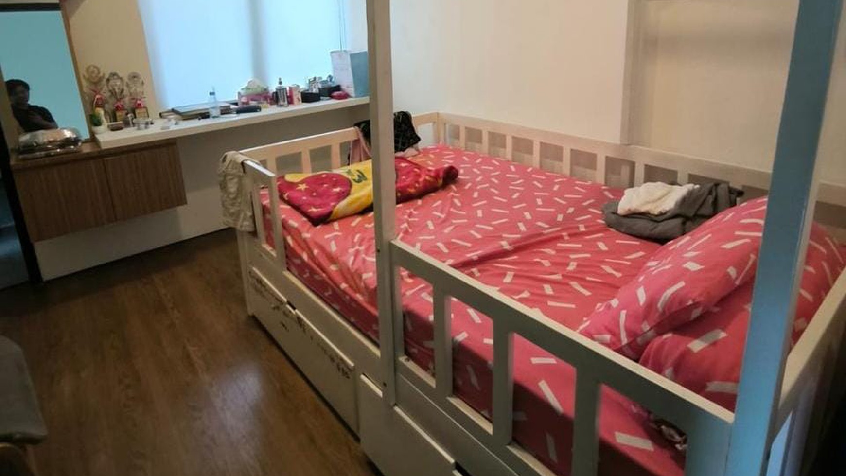 DIJUAL Rumah 2 Lt Kondisi Siap Huni - CIREUNDEU