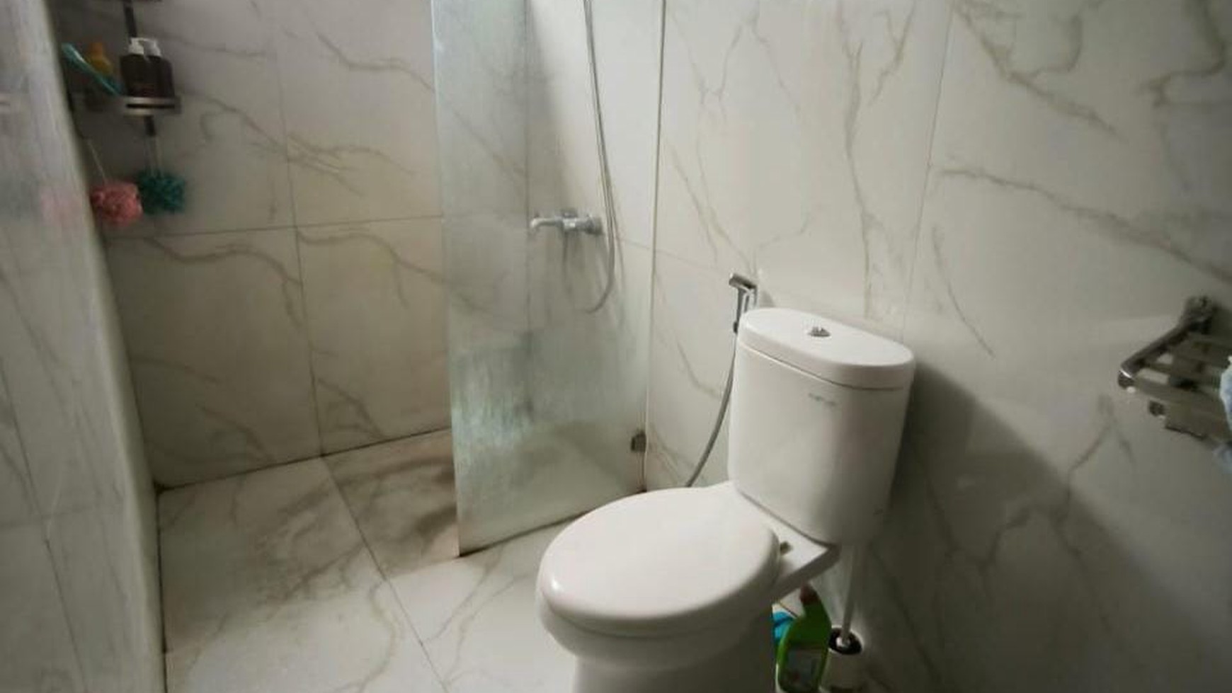 DIJUAL Rumah 2 Lt Kondisi Siap Huni - CIREUNDEU