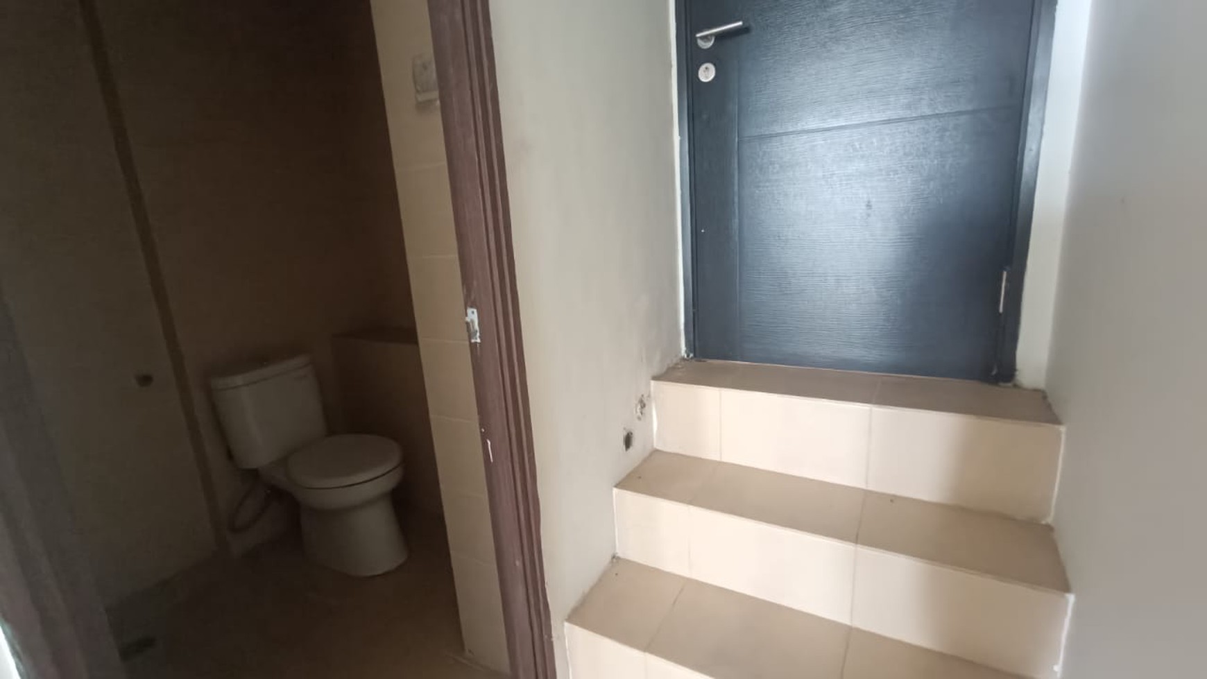 JUAL/SEWA UNIT KOMERSIL APARTEMEN Belmont Residence Kebun Jeruk