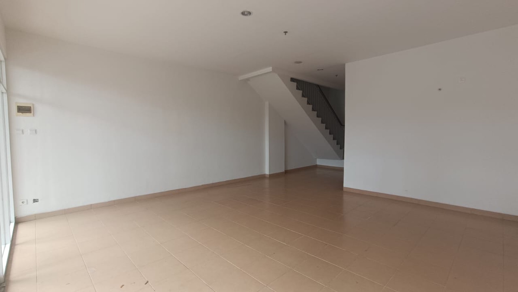 JUAL/SEWA UNIT KOMERSIL APARTEMEN Belmont Residence Kebun Jeruk