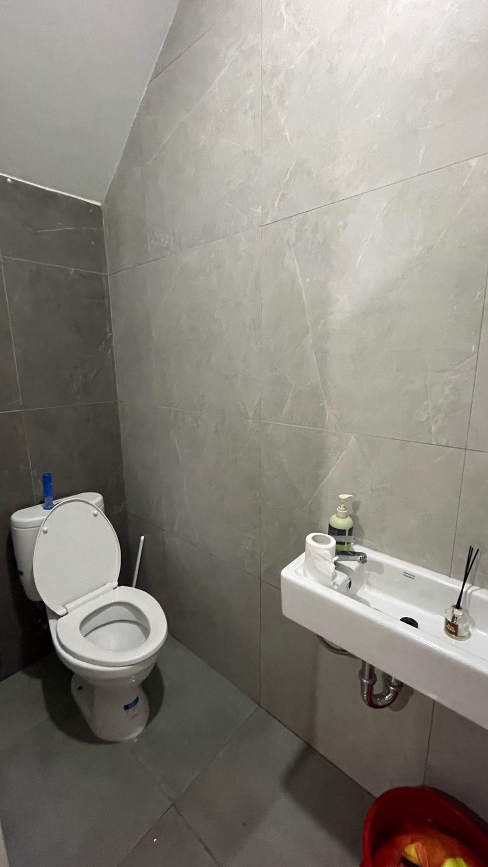 Flash Sale. Rumah bagus Hyra at Melia Graha Raya, Bintaro